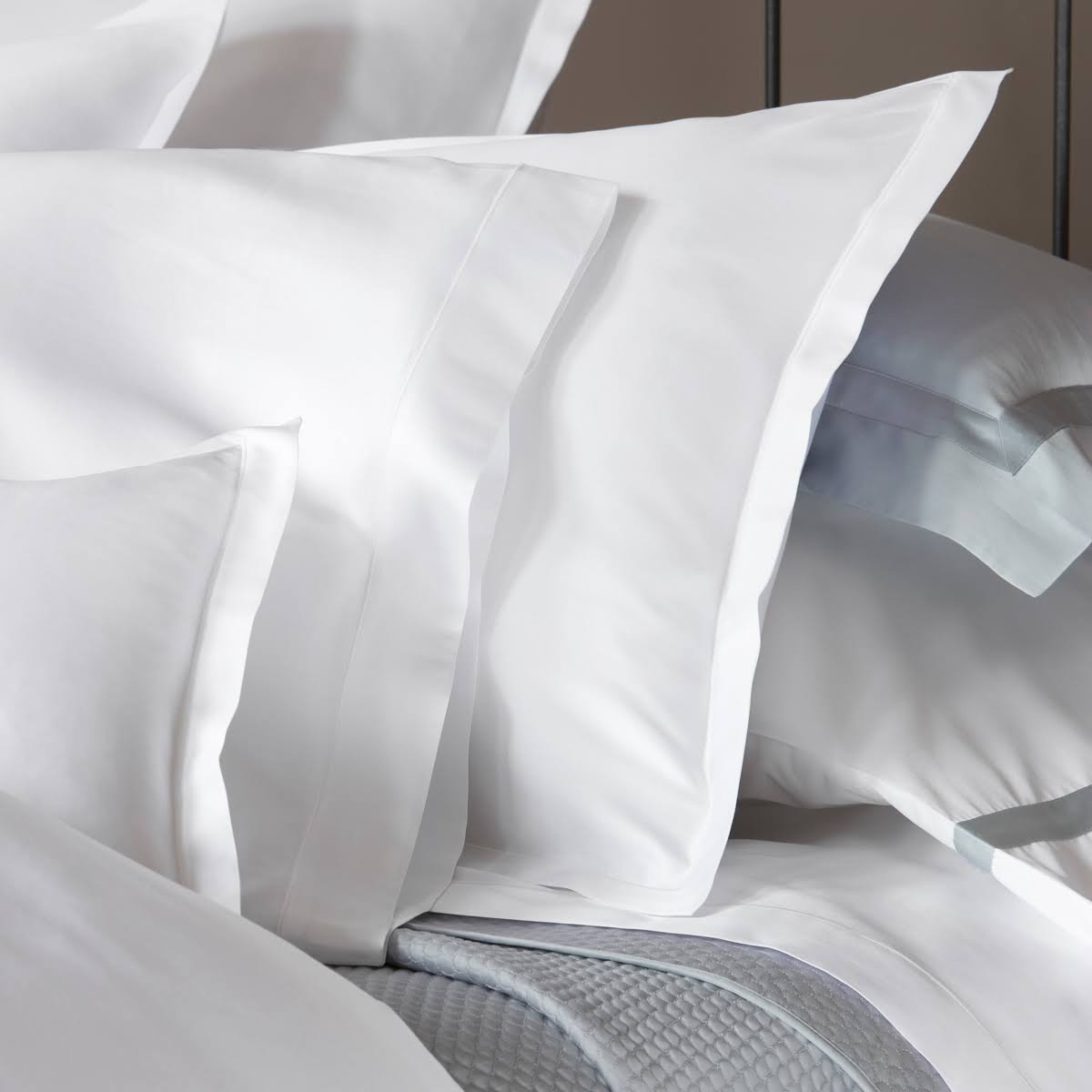 White Queen Fitted Sheet K139746