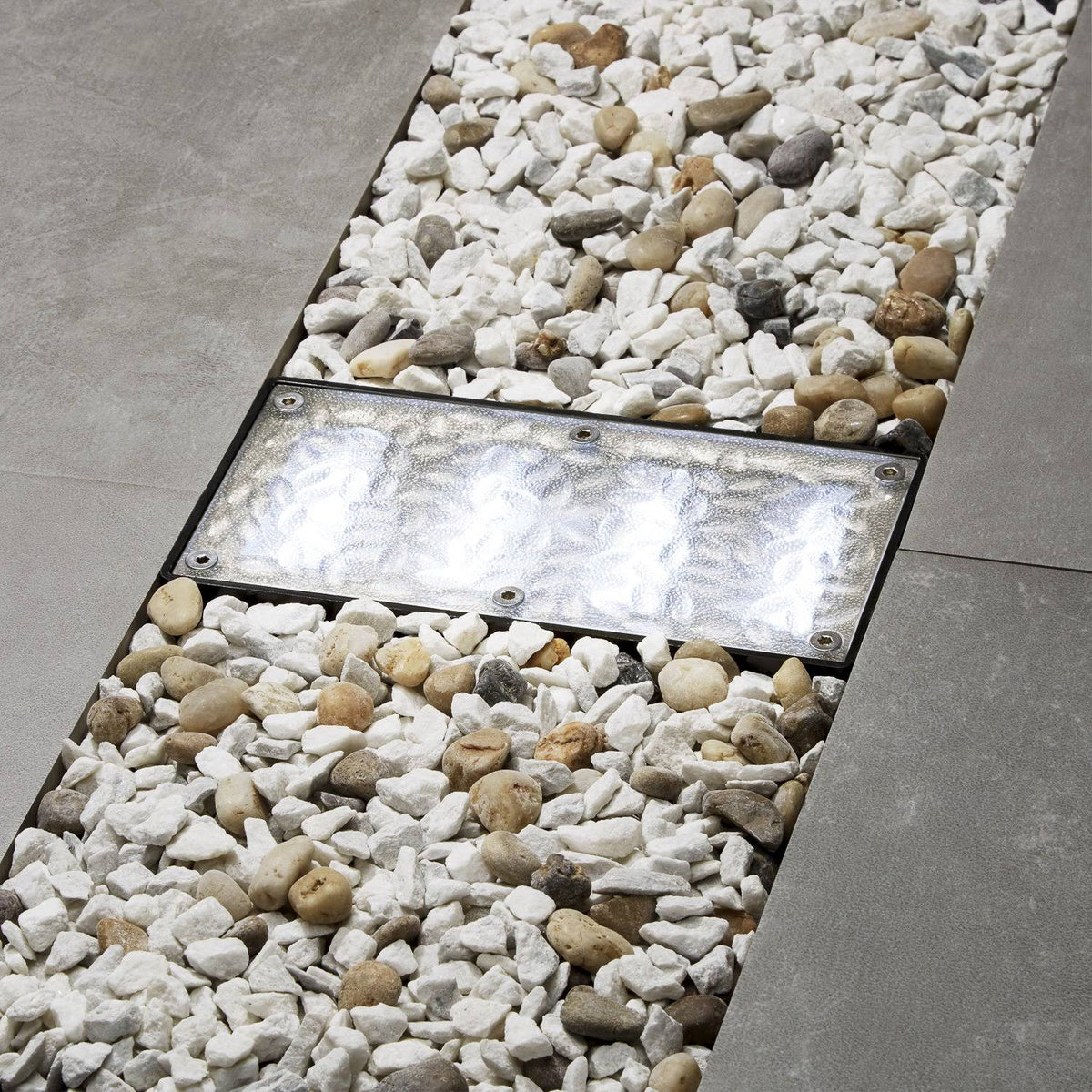 12 Cool White Solar Brick Path Light R94436