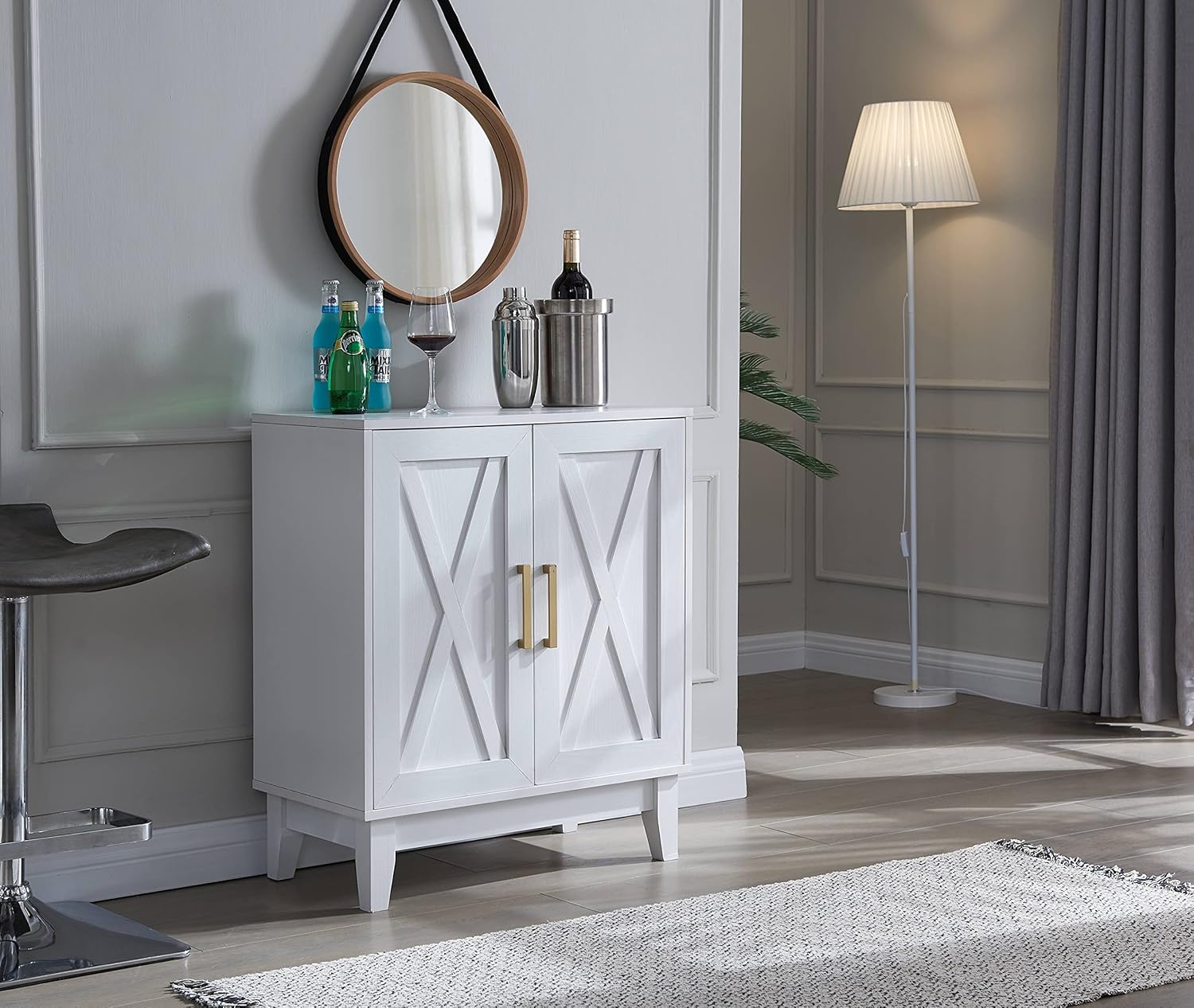Small Cabinet with Wood Doors in Grey Wash U998652