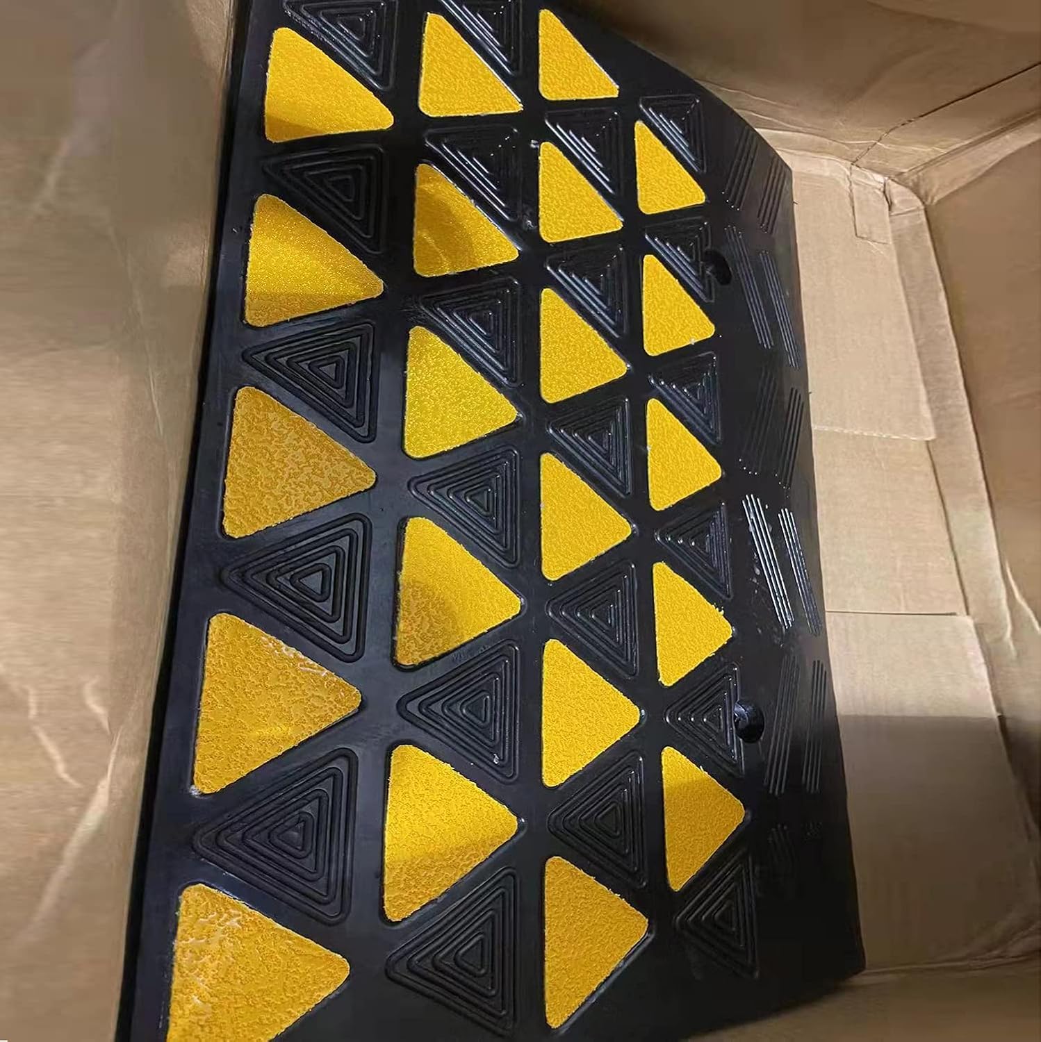 Rubber Curb Ramp 6 inch High 23.6 Wide Heavy Duty Single Ramp M2476