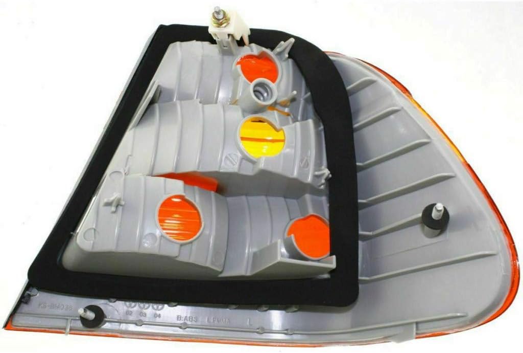 2002 2003 2004 2005 BMW 330i Tail Light Assembly Driver Side R5646