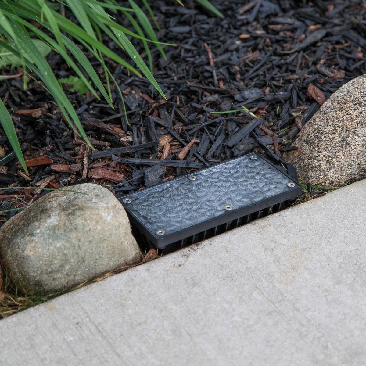 12 Cool White Solar Brick Path Light R94436