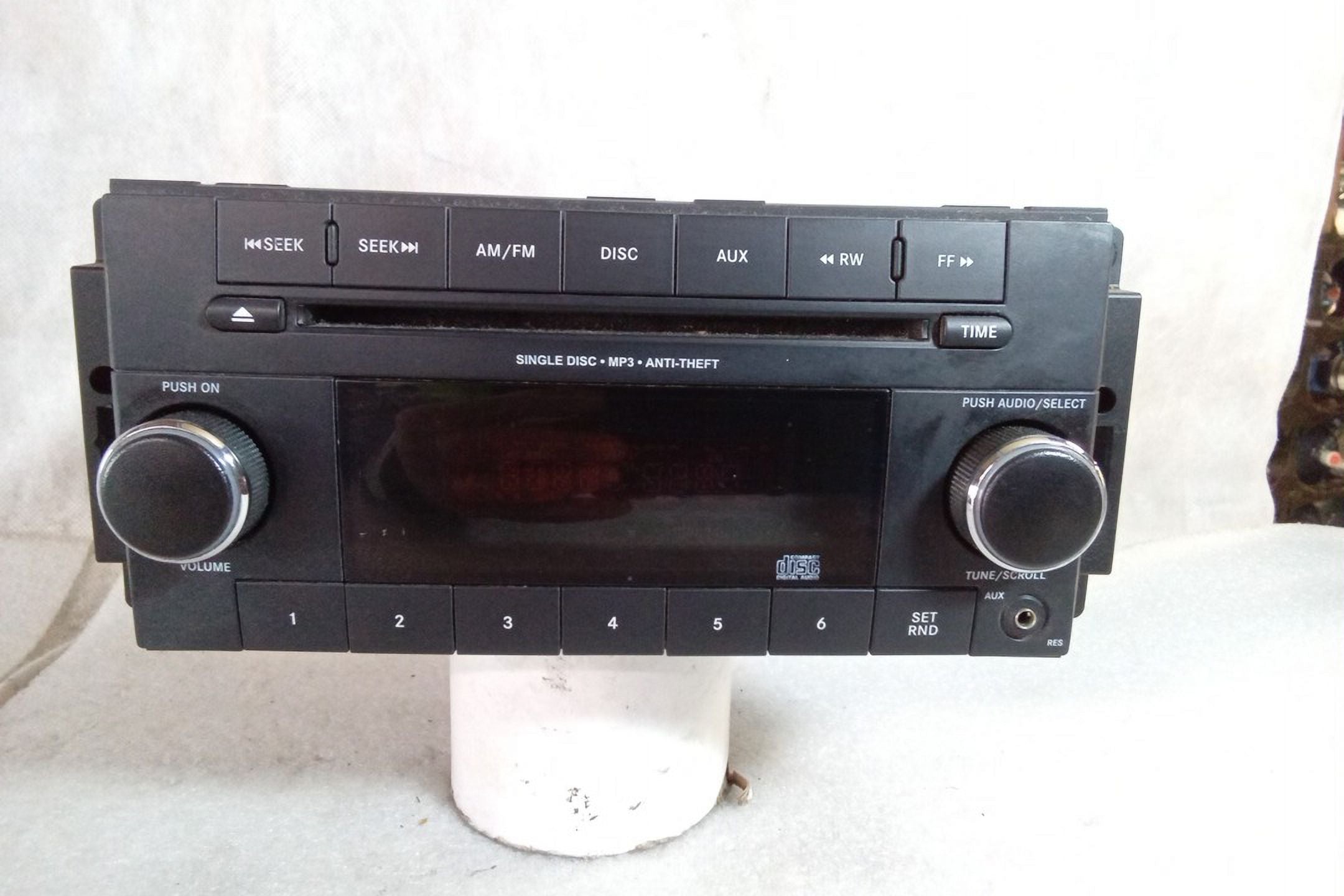 2010 Dodge Caravan AM FM CD MP3 Receiver R494