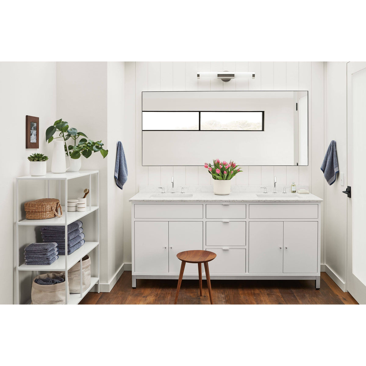 Gold Bookcase B302831
