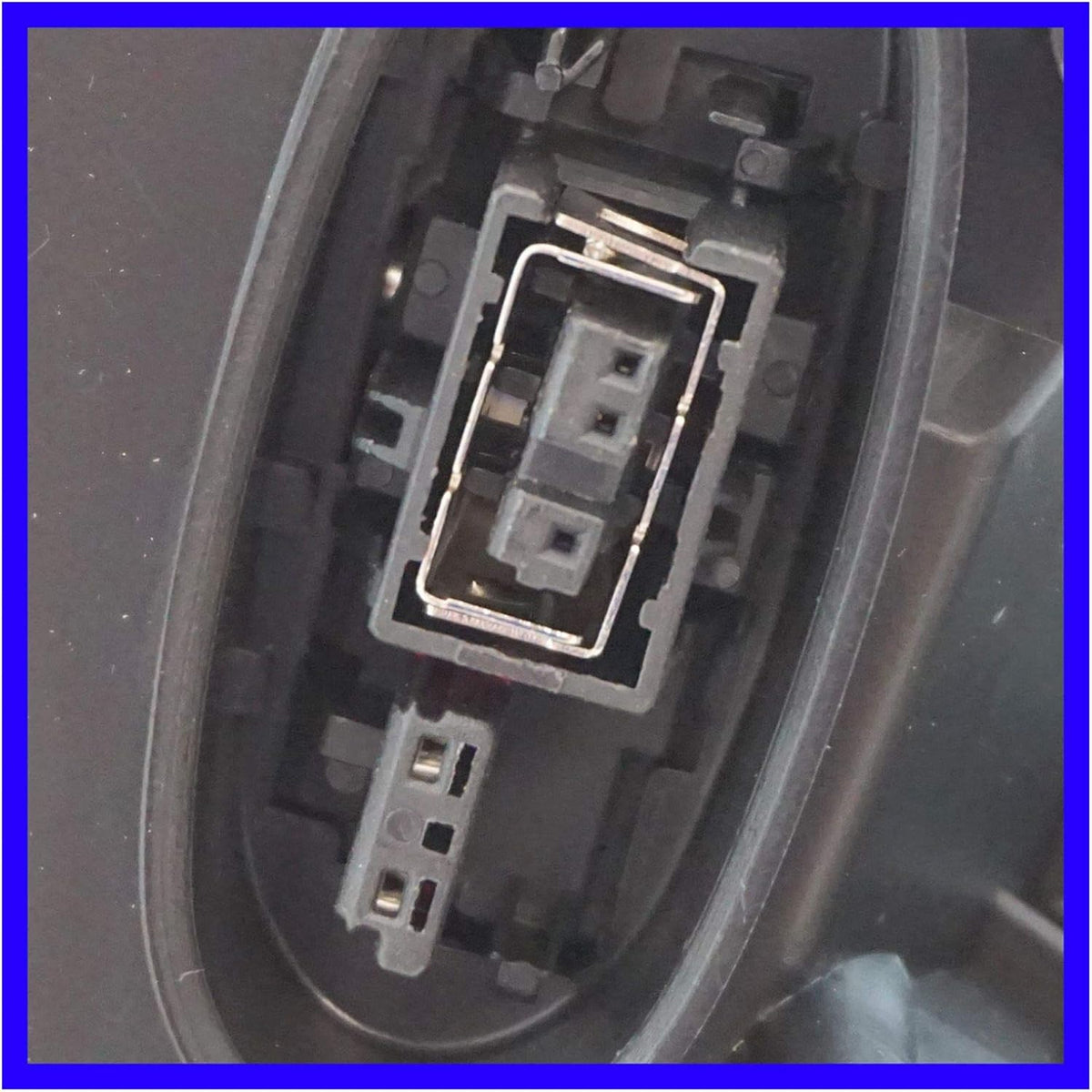 Black Bezel HID Projector Headlight Y333